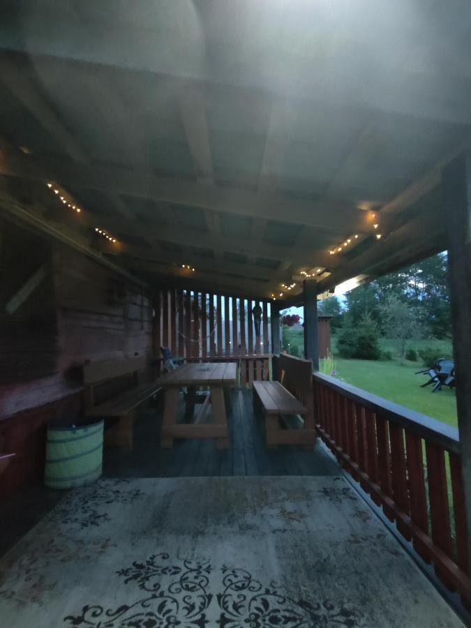 Zalioji Villa Padustis Bagian luar foto