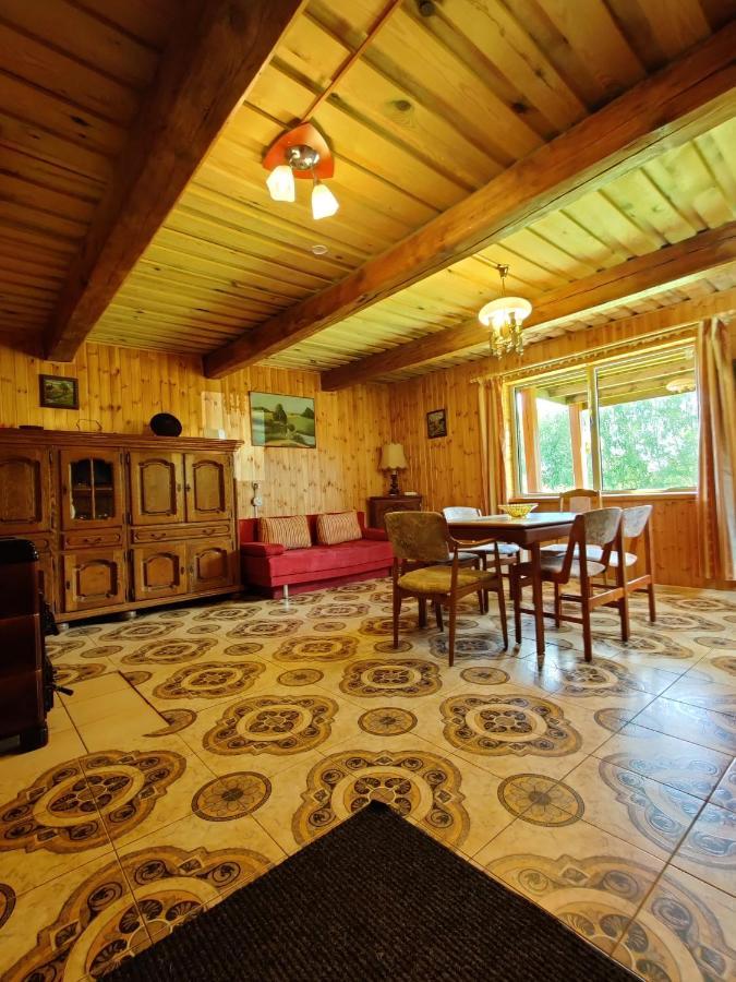 Zalioji Villa Padustis Bagian luar foto
