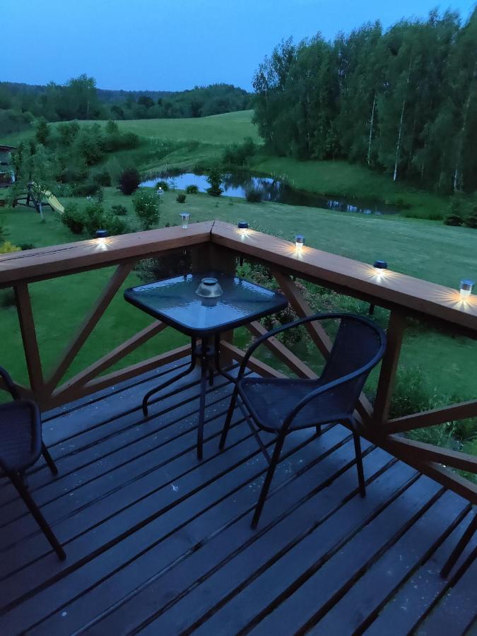 Zalioji Villa Padustis Bagian luar foto