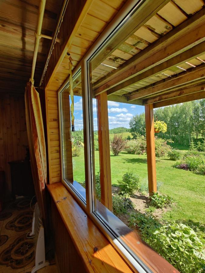 Zalioji Villa Padustis Bagian luar foto