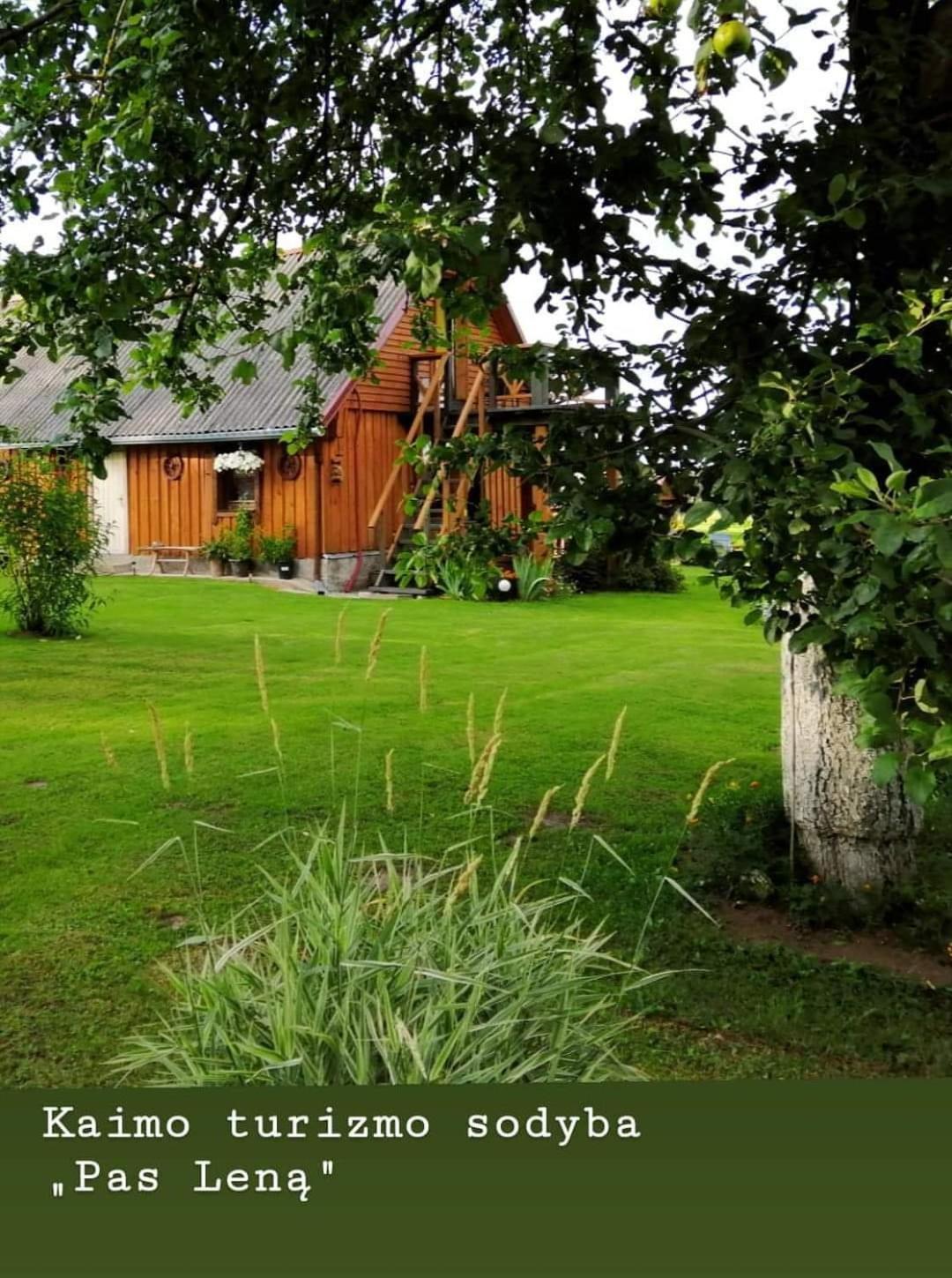Zalioji Villa Padustis Ruang foto